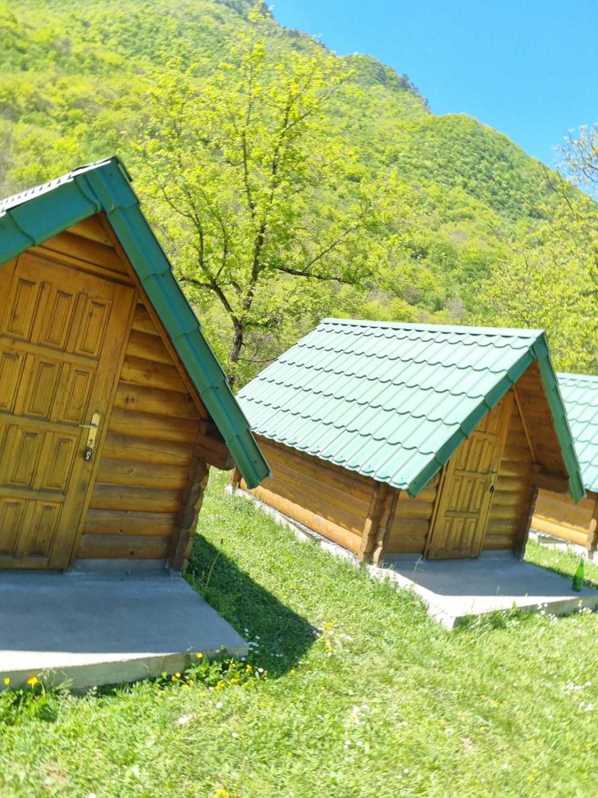 ホテル Rafting Camp Modra Rijeka Šćepan-Polje 部屋 写真