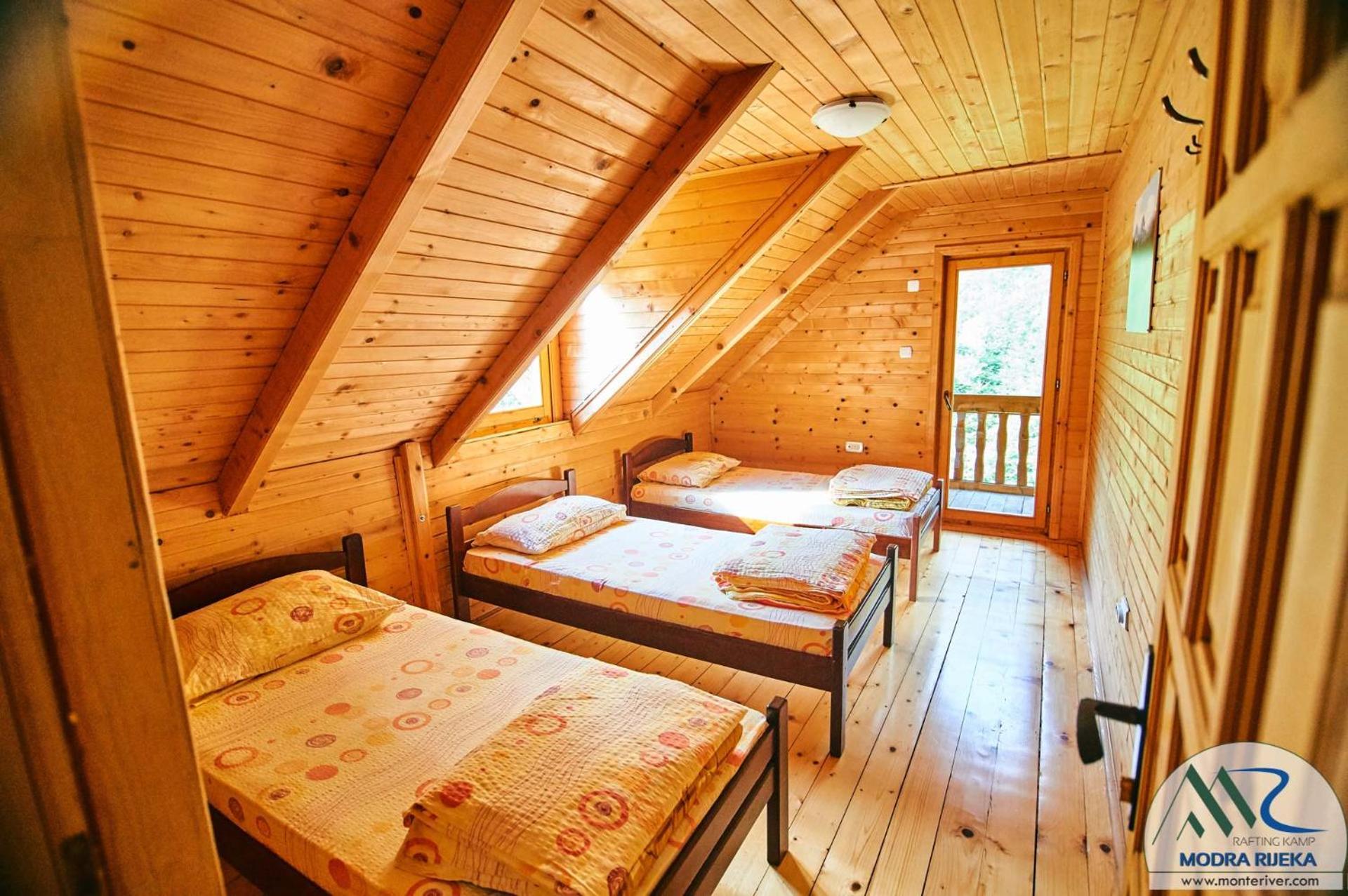 ホテル Rafting Camp Modra Rijeka Šćepan-Polje エクステリア 写真